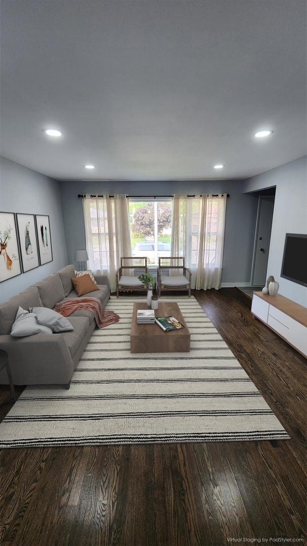 676 Exchange Avenue