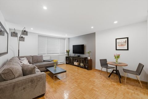 Tiny photo for 201 S Maple Avenue #103, Oak Park, IL 60302 (MLS # 12624148)