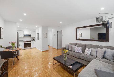 Tiny photo for 201 S Maple Avenue #103, Oak Park, IL 60302 (MLS # 12624148)