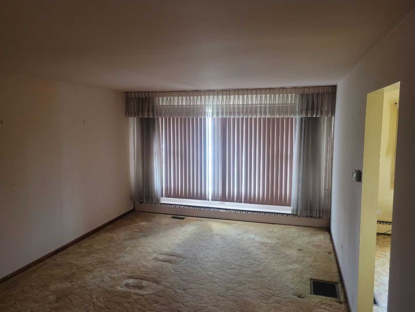 16030 Gauger Avenue