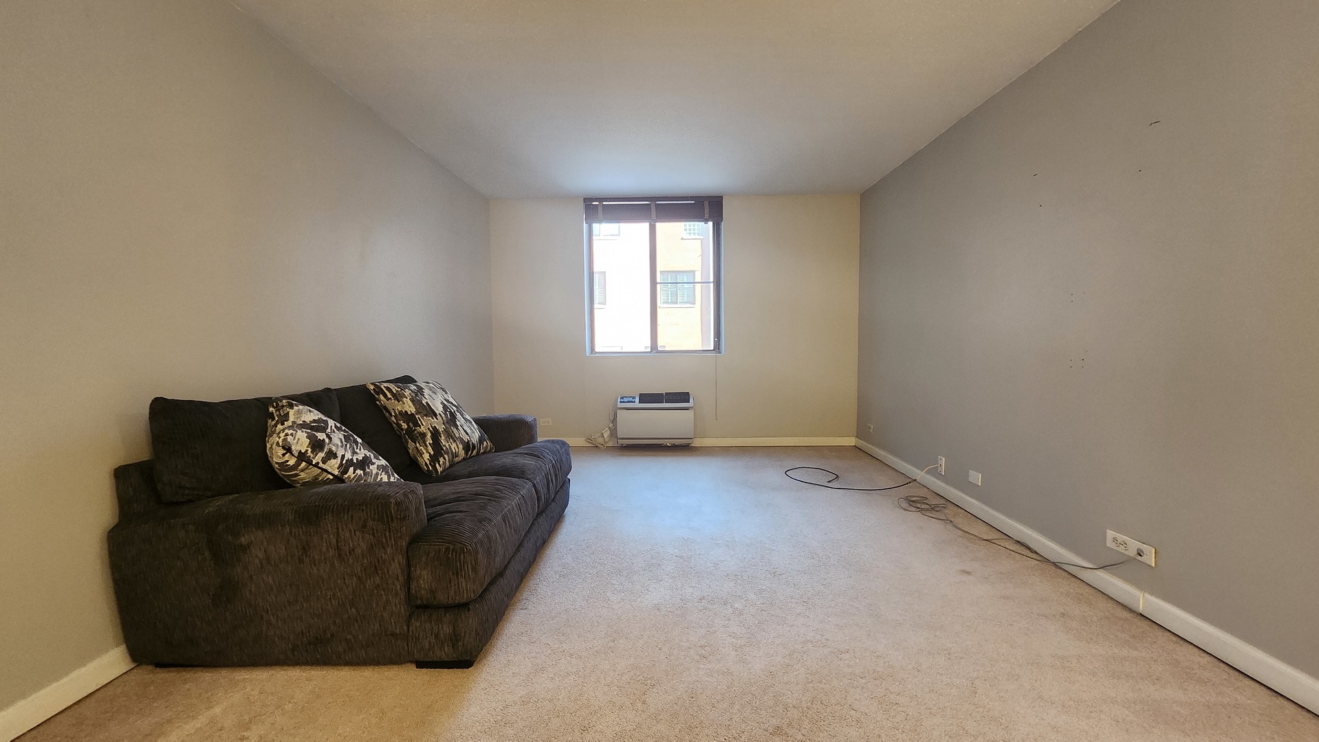 1339 N Dearborn Street 4C