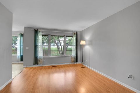 Tiny photo for 1248 N Red Oak Circle #2, Round Lake Beach, IL 60073 (MLS # 12482190)