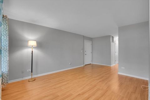 Tiny photo for 1248 N Red Oak Circle #2, Round Lake Beach, IL 60073 (MLS # 12482190)