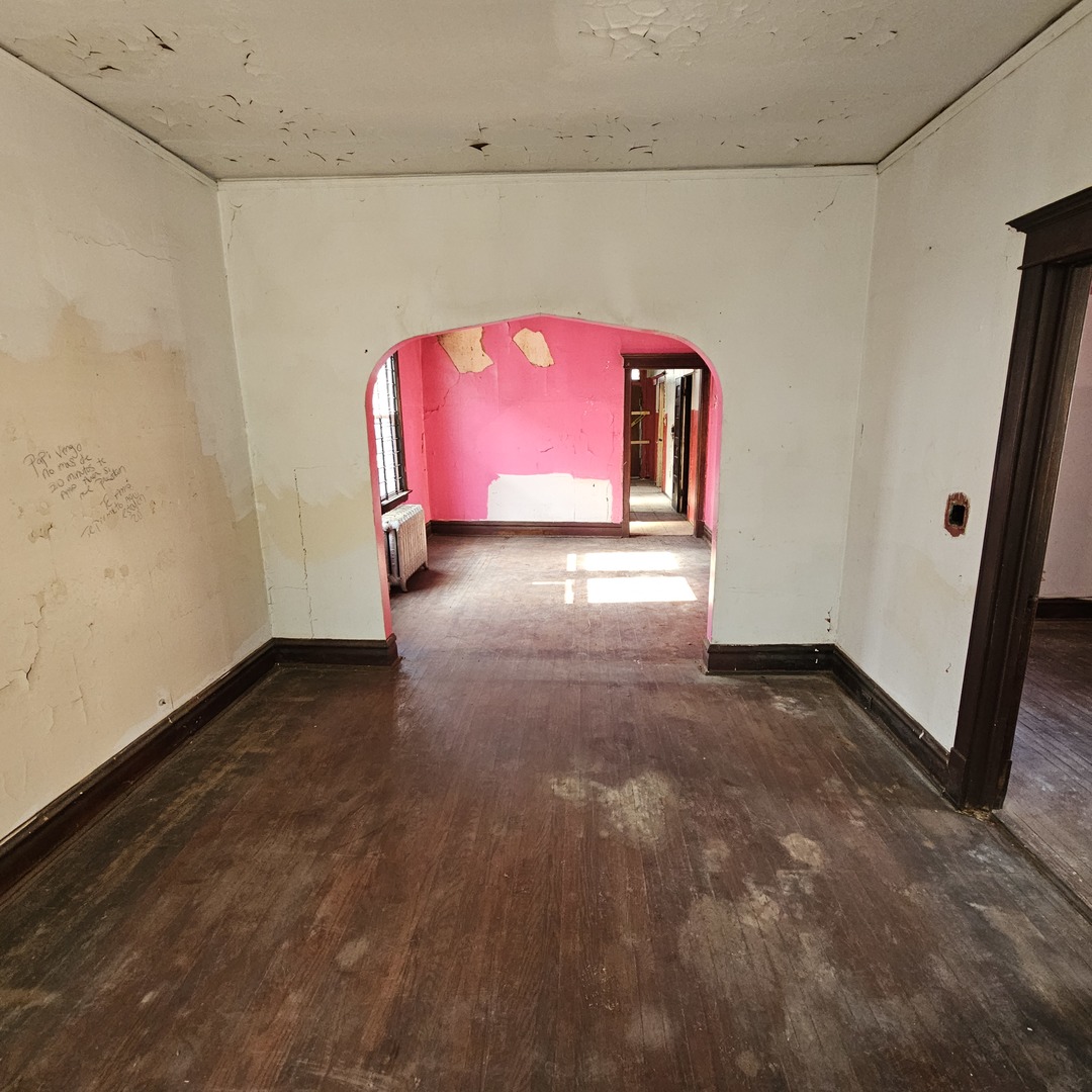 1932 S Ridgeway Avenue