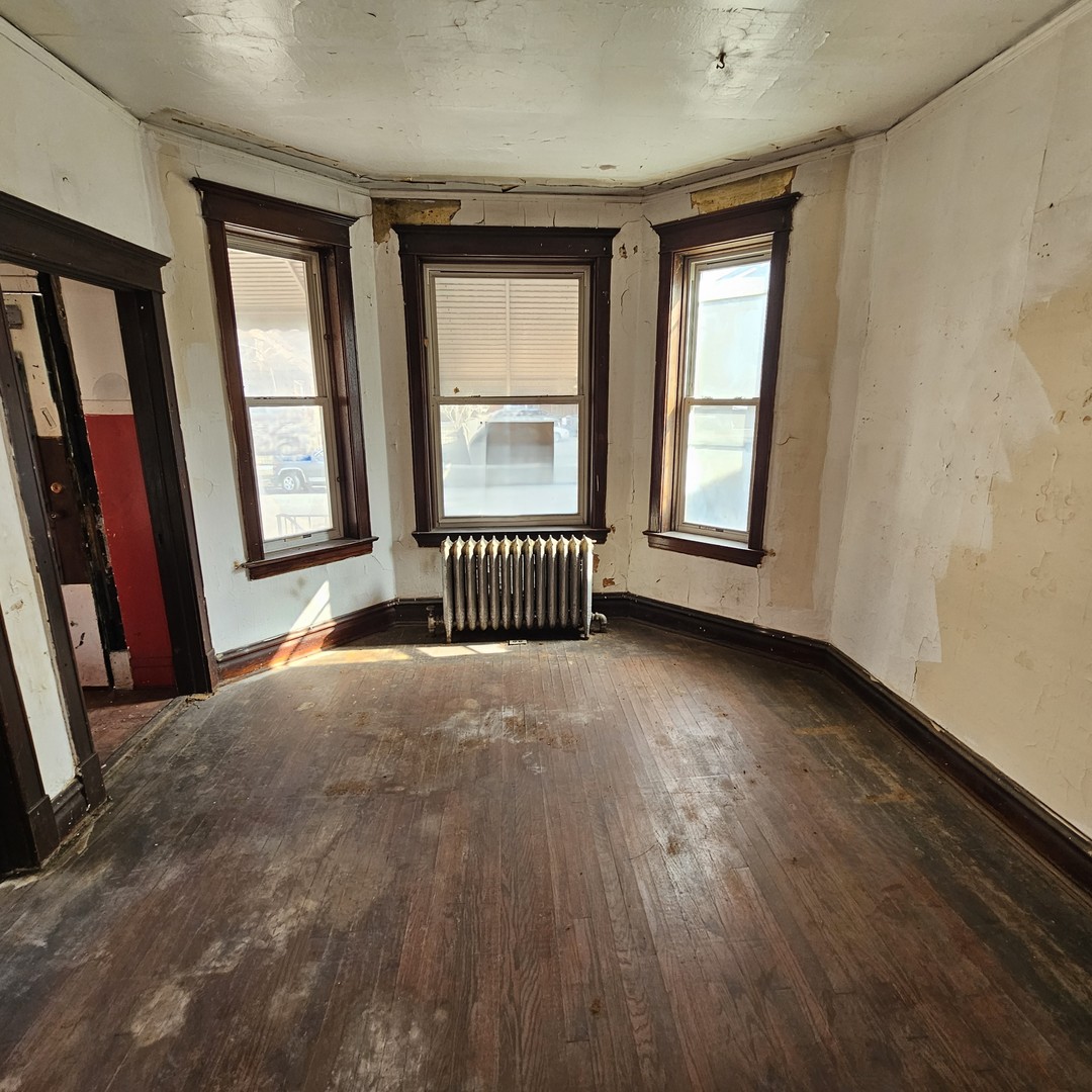 1932 S Ridgeway Avenue