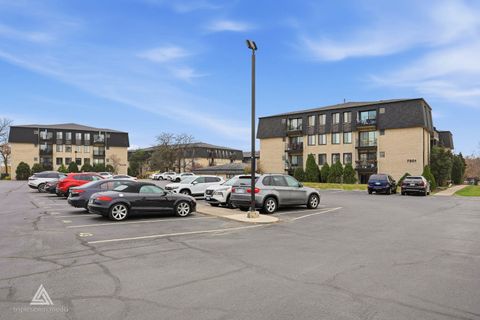 Tiny photo for 7301 Willow Springs Road #207, Countryside, IL 60525 (MLS # 12528387)