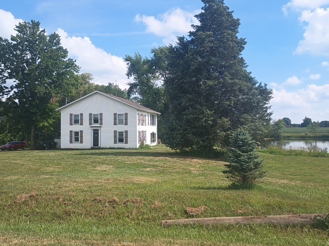714 E County Line Road
