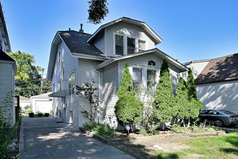 Photo of 2726 S 60th Court, Cicero, IL 60804 (MLS # 12743950)