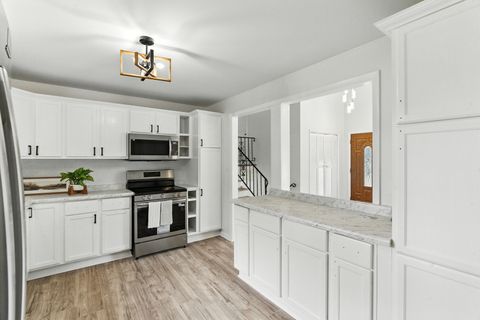 Tiny photo for 2708 Dana Avenue, Waukegan, IL 60087 (MLS # 12458715)
