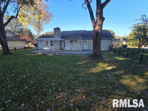Tiny photo for 3405 PICCADILLY Avenue, Mt Vernon, IL 62864 (MLS # EB460388)