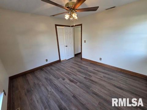 Tiny photo for 3405 PICCADILLY Avenue, Mt Vernon, IL 62864 (MLS # EB460388)