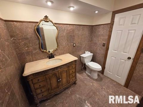 Tiny photo for 3405 PICCADILLY Avenue, Mt Vernon, IL 62864 (MLS # EB460388)