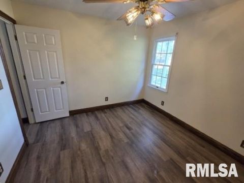 Tiny photo for 3405 PICCADILLY Avenue, Mt Vernon, IL 62864 (MLS # EB460388)