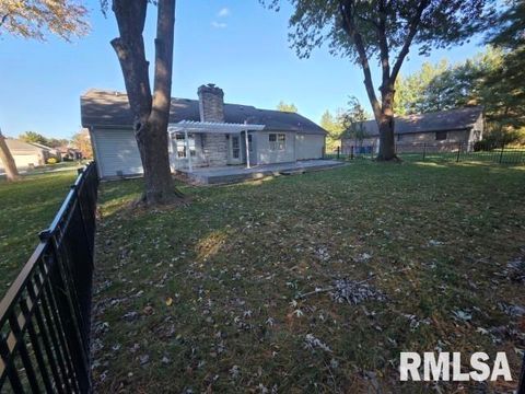 Tiny photo for 3405 PICCADILLY Avenue, Mt Vernon, IL 62864 (MLS # EB460388)
