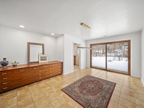 Tiny photo for 16 Yorkshire Drive, Lincolnshire, IL 60069 (MLS # 12572421)