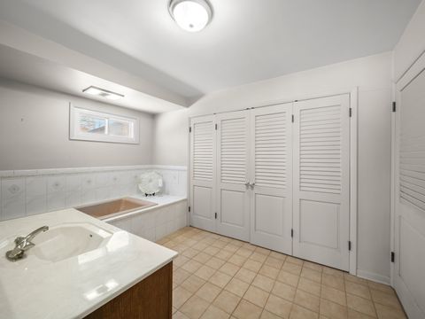 Tiny photo for 16 Yorkshire Drive, Lincolnshire, IL 60069 (MLS # 12572421)