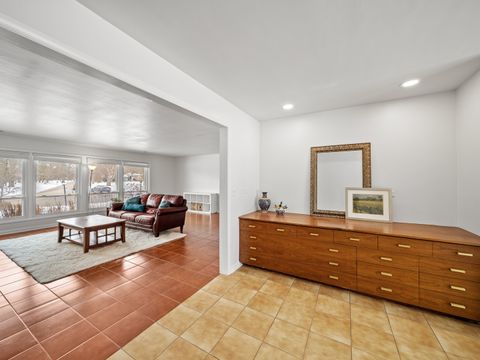 Tiny photo for 16 Yorkshire Drive, Lincolnshire, IL 60069 (MLS # 12572421)