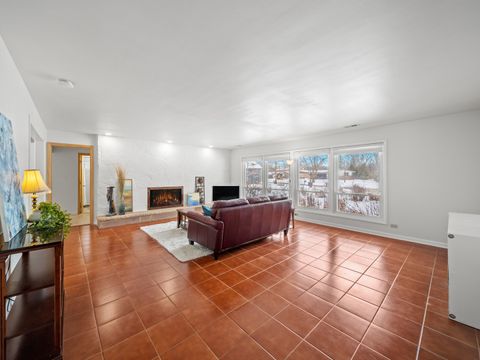 Tiny photo for 16 Yorkshire Drive, Lincolnshire, IL 60069 (MLS # 12572421)