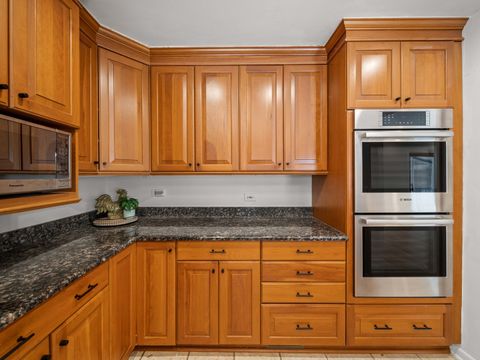 Tiny photo for 16 Yorkshire Drive, Lincolnshire, IL 60069 (MLS # 12572421)