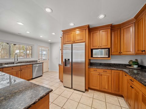 Tiny photo for 16 Yorkshire Drive, Lincolnshire, IL 60069 (MLS # 12572421)