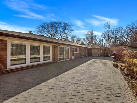 Tiny photo for 16 Yorkshire Drive, Lincolnshire, IL 60069 (MLS # 12572421)