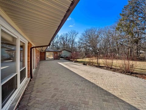 Tiny photo for 16 Yorkshire Drive, Lincolnshire, IL 60069 (MLS # 12572421)