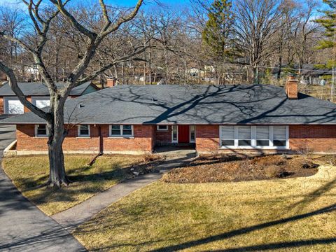 Tiny photo for 16 Yorkshire Drive, Lincolnshire, IL 60069 (MLS # 12572421)