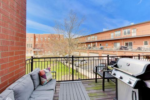 Tiny photo for 4010 N Clark Street #C, Chicago, IL 60613 (MLS # 12626710)