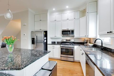 Tiny photo for 4010 N Clark Street #C, Chicago, IL 60613 (MLS # 12626710)