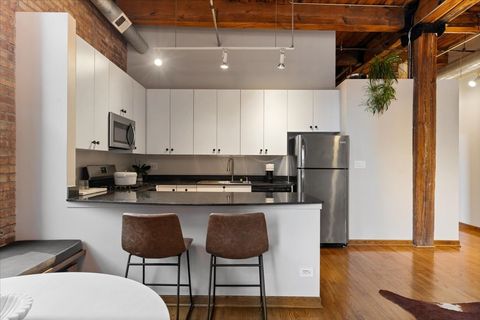 Tiny photo for 300 W Grand Avenue #302, Chicago, IL 60654 (MLS # 12595773)