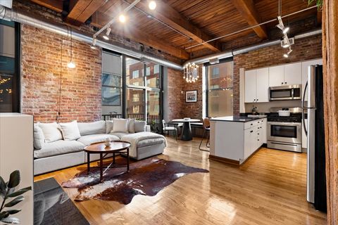 Tiny photo for 300 W Grand Avenue #302, Chicago, IL 60654 (MLS # 12595773)