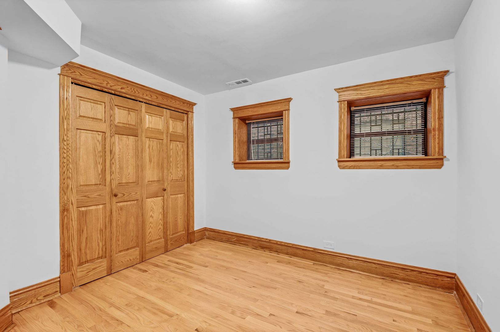 1415 W Belle Plaine Avenue 1