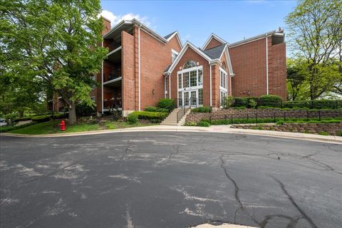 29 Hunt Club Drive 29 St. Charles IL 60174
