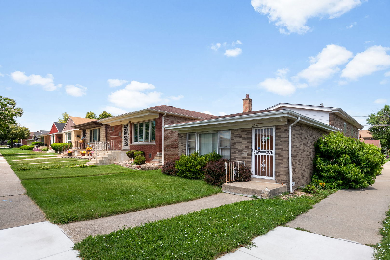 2558 E 93rd Street