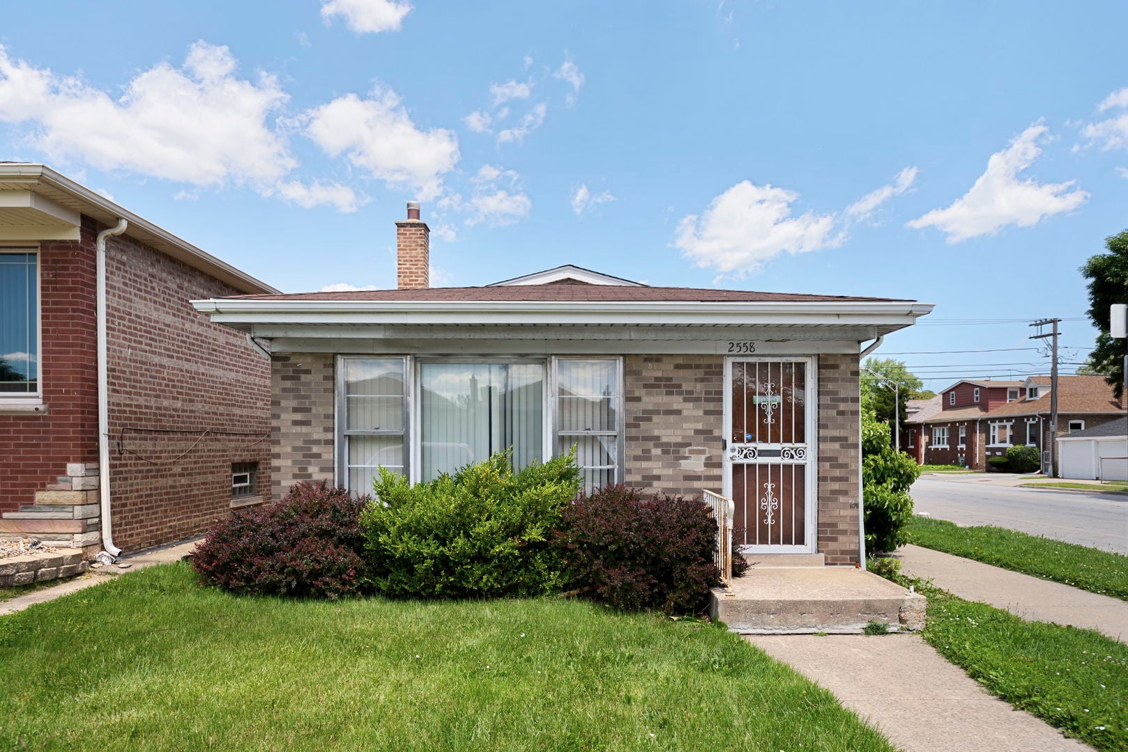 2558 E 93rd Street