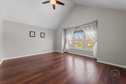 Tiny photo for 547 Rosebud Drive S, Lombard, IL 60148 (MLS # 12610211)