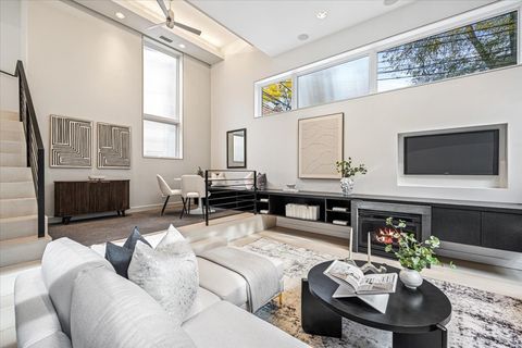 Tiny photo for 2209 N Seminary Avenue, Chicago, IL 60614 (MLS # 12507680)