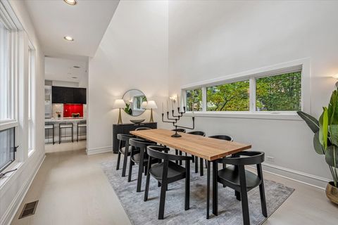 Tiny photo for 2209 N Seminary Avenue, Chicago, IL 60614 (MLS # 12507680)