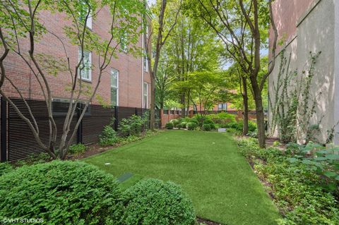 Tiny photo for 2209 N Seminary Avenue, Chicago, IL 60614 (MLS # 12507680)