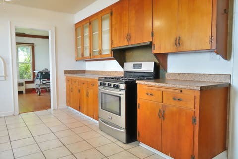Tiny photo for 113 E ARCADIA Avenue, Peoria, IL 61603 (MLS # 12663194)