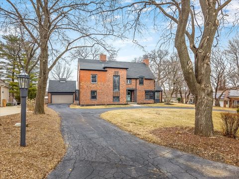 Photo of 2014 Glenview Road, Rockford, IL 61107 (MLS # 12581498)