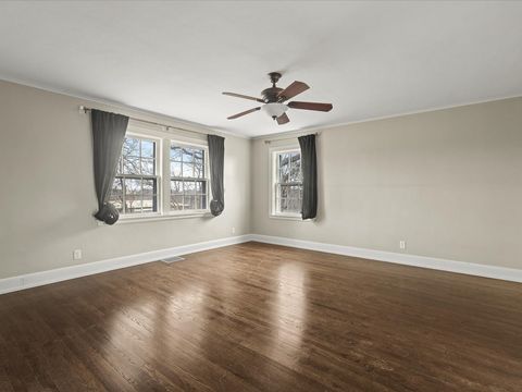 Tiny photo for 2014 Glenview Road, Rockford, IL 61107 (MLS # 12581498)