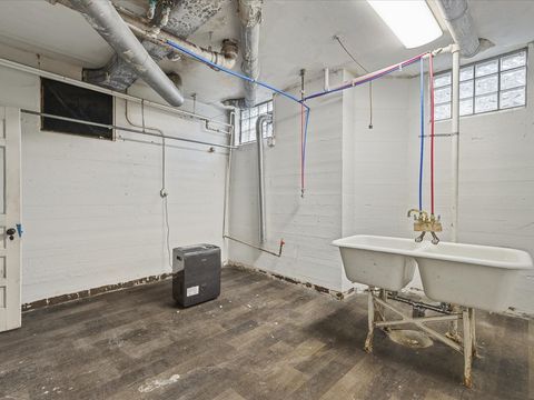 Tiny photo for 2014 Glenview Road, Rockford, IL 61107 (MLS # 12581498)