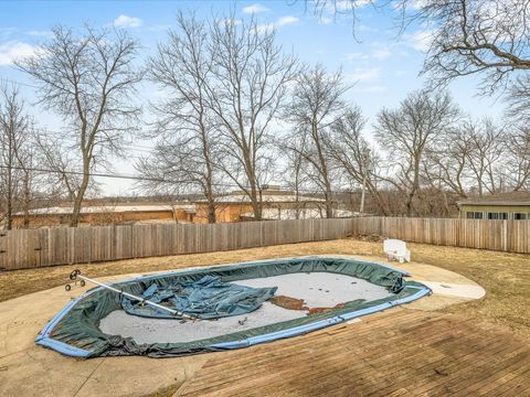 Tiny photo for 2014 Glenview Road, Rockford, IL 61107 (MLS # 12581498)