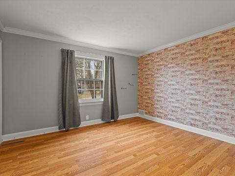 Tiny photo for 2014 Glenview Road, Rockford, IL 61107 (MLS # 12581498)