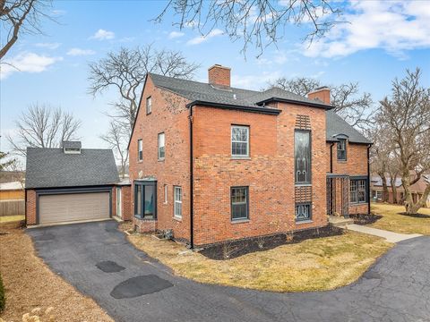 Tiny photo for 2014 Glenview Road, Rockford, IL 61107 (MLS # 12581498)