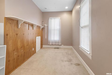 Tiny photo for 607 N LOGAN Street, Marion, IL 62959 (MLS # EB460598)