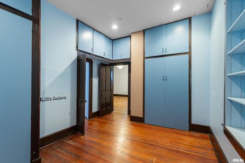 Tiny photo for 607 N LOGAN Street, Marion, IL 62959 (MLS # EB460598)