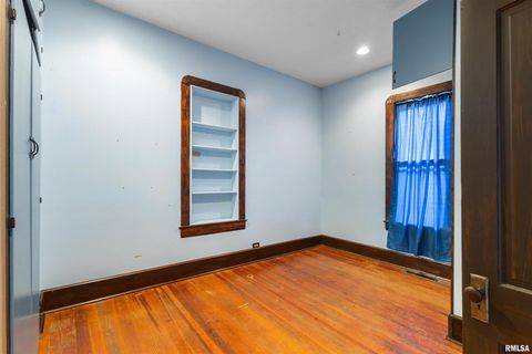 Tiny photo for 607 N LOGAN Street, Marion, IL 62959 (MLS # EB460598)