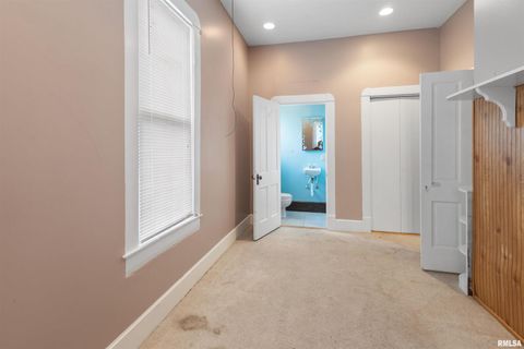 Tiny photo for 607 N LOGAN Street, Marion, IL 62959 (MLS # EB460598)